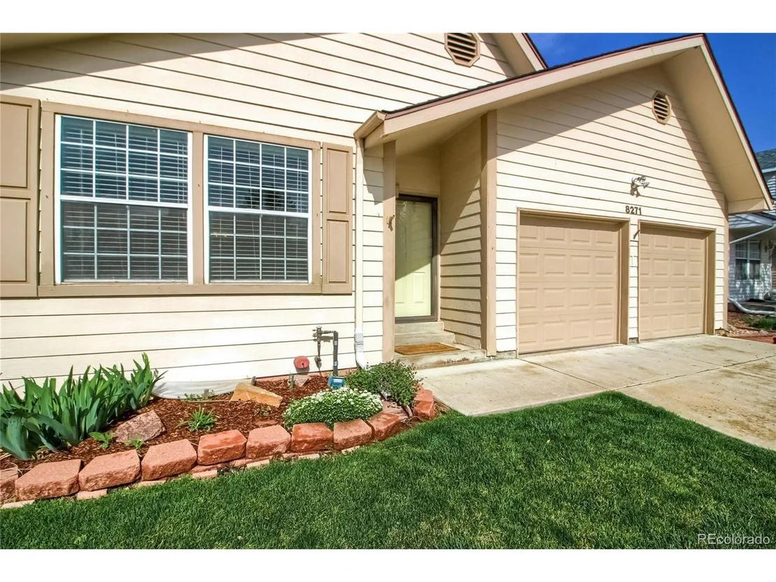 Photo of 8271 Iris St