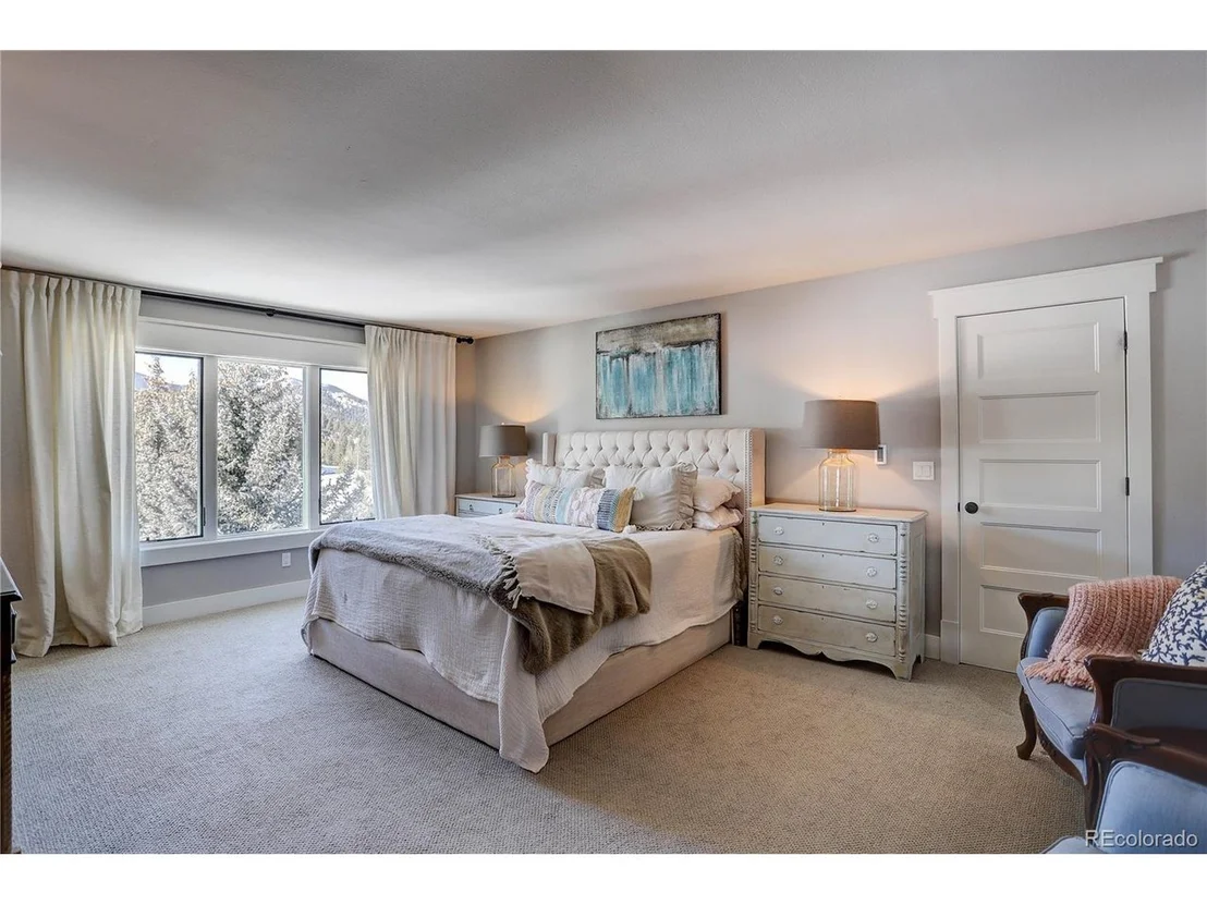 Photo of 32623 Deep Forest Rd