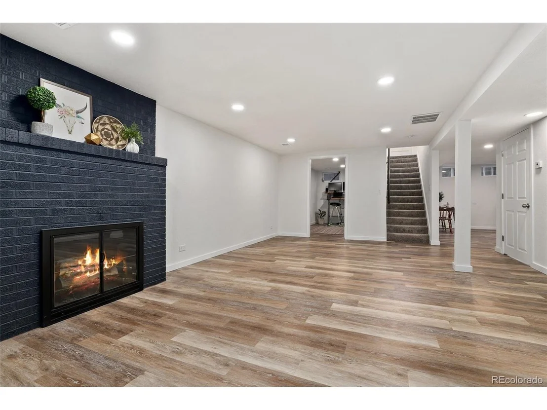 Photo of 4895 Depew St