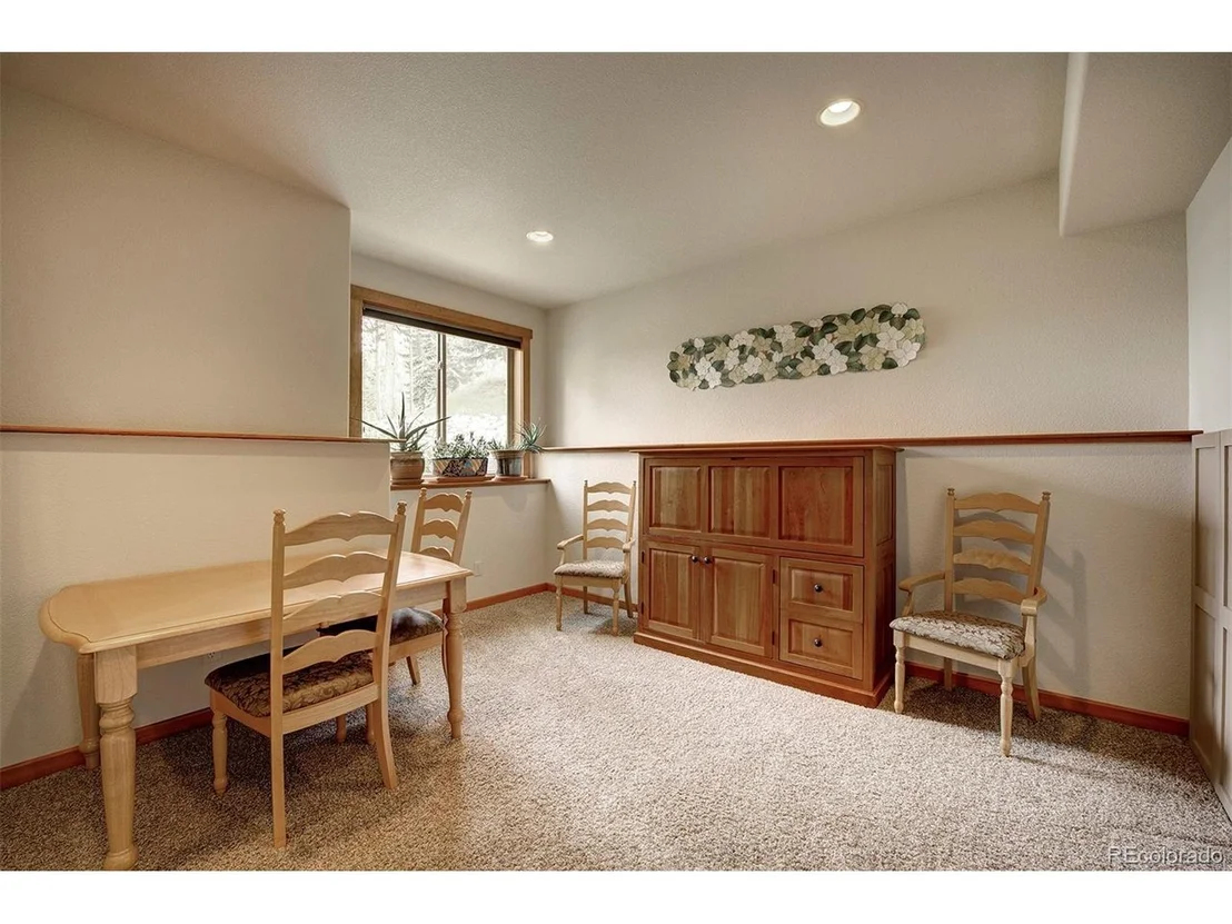 Photo of 19867 Chamberlain Rd