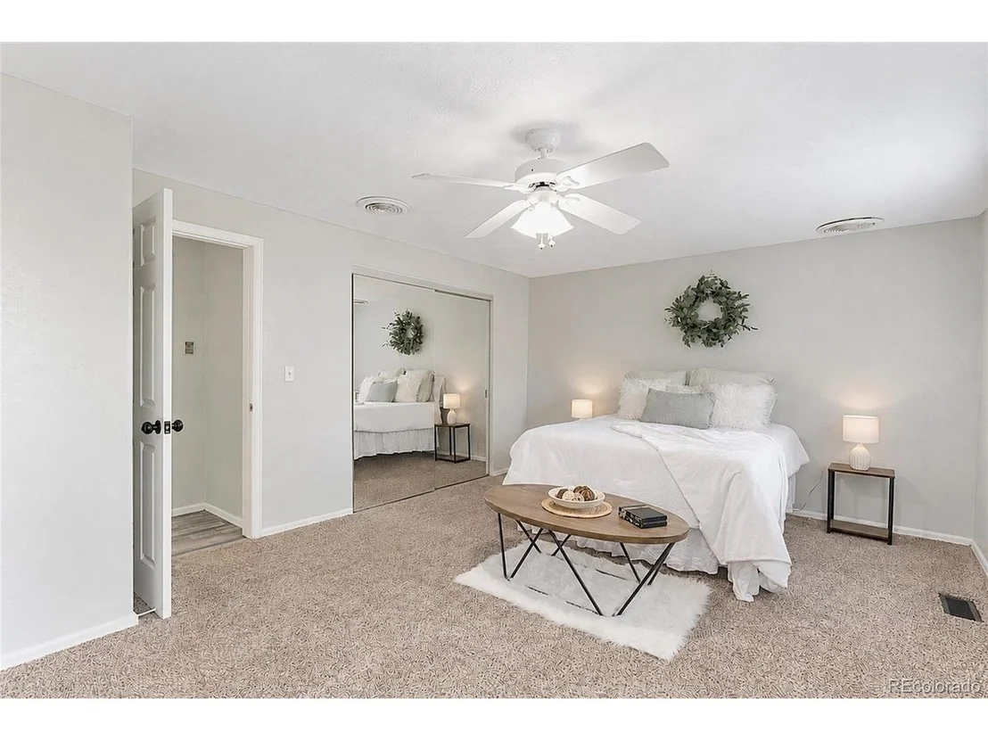 Photo of 216 Jefferson Dr