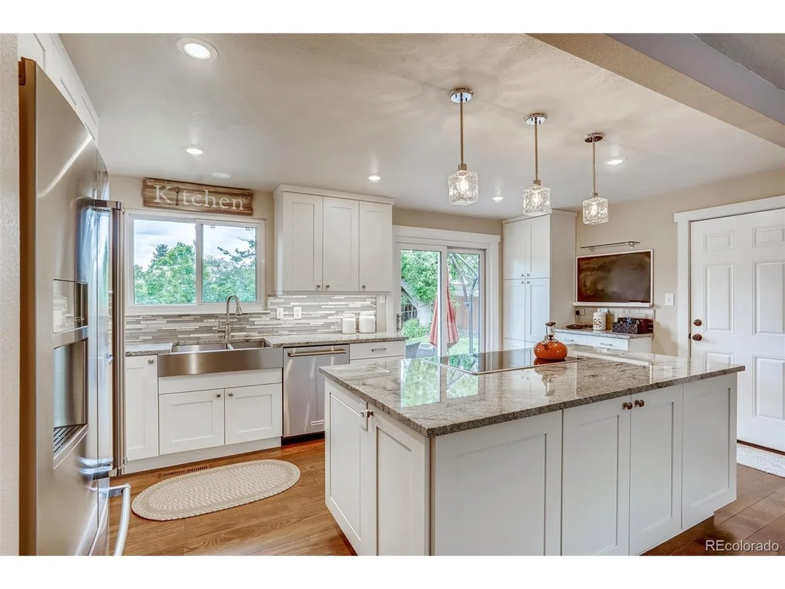 Photo of 303 Helena Cir