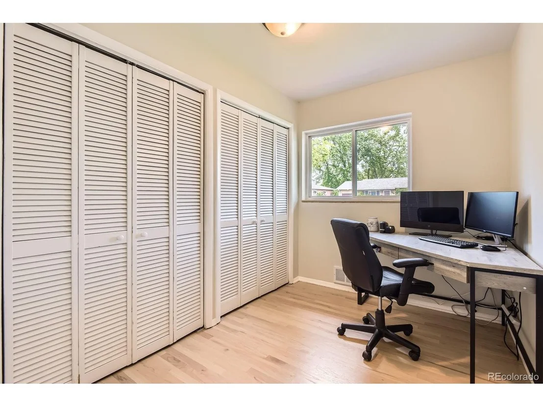 Photo of 5150 W Colgate Pl