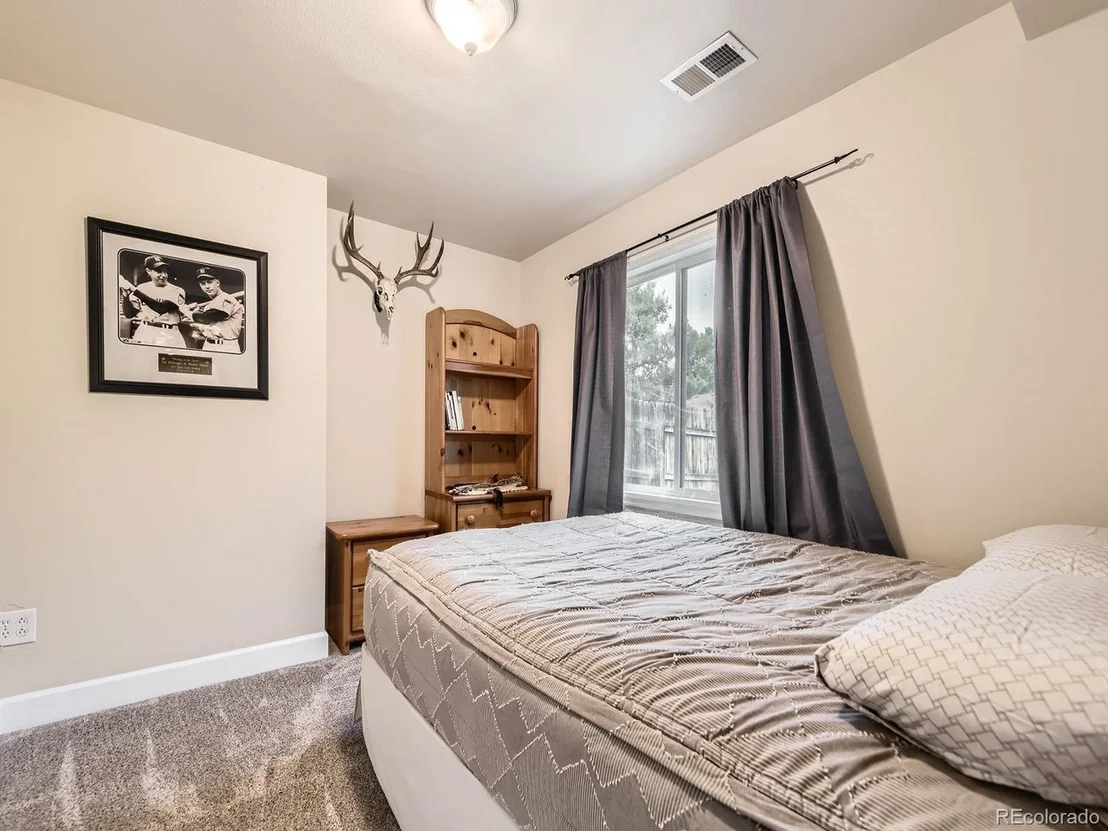 Photo of 2104 Vineyard Dr