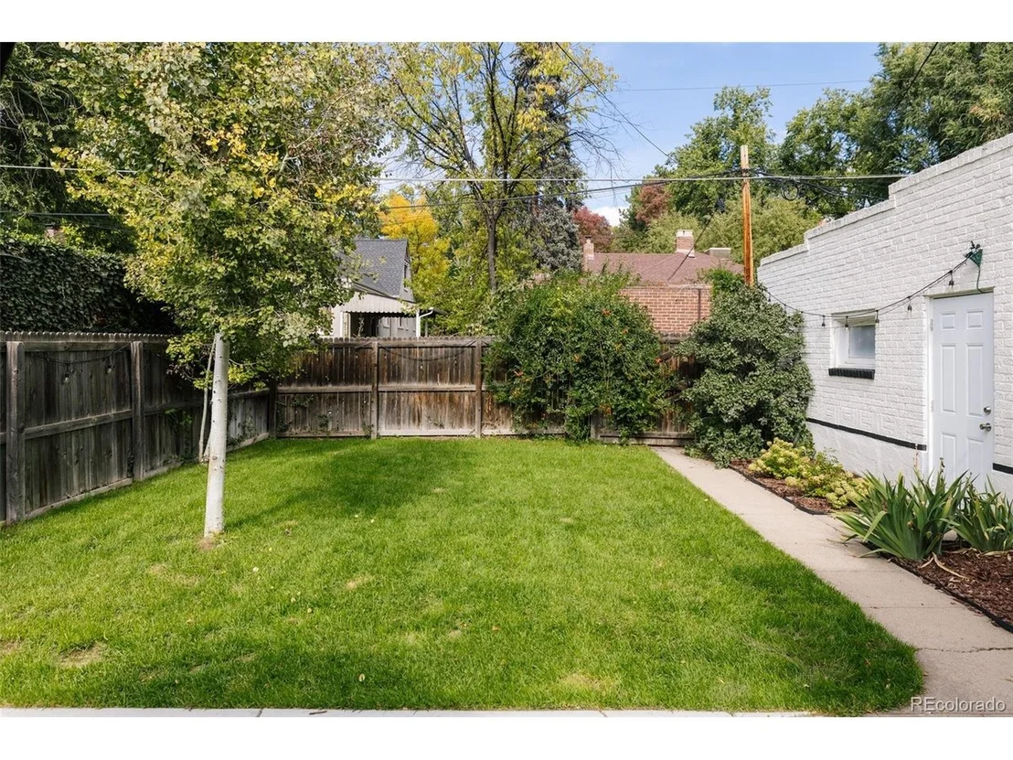 Photo of 4545 Batavia Pl