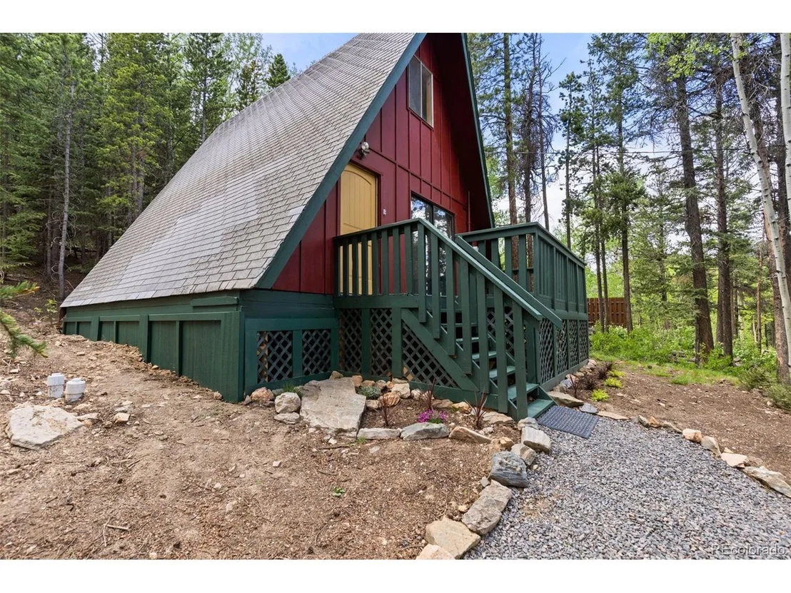 Photo of 2140 Sinton Rd