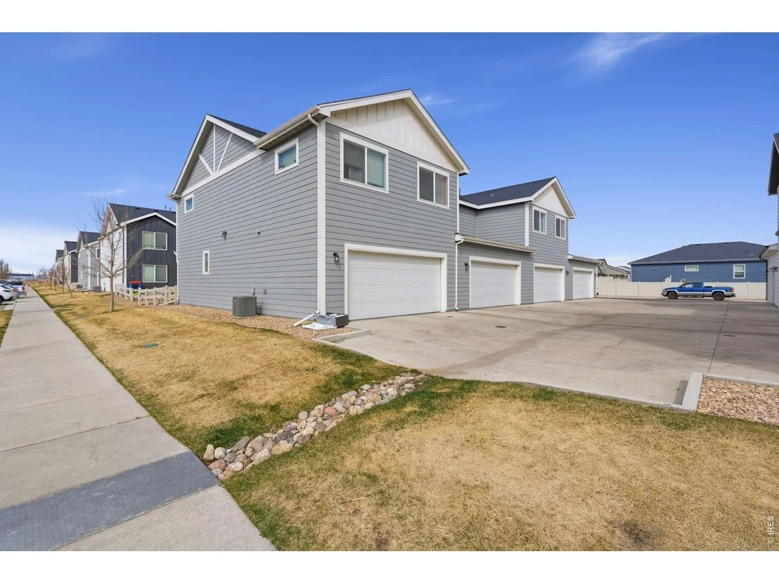Photo of Unit D3 at 710 Oregon Trl