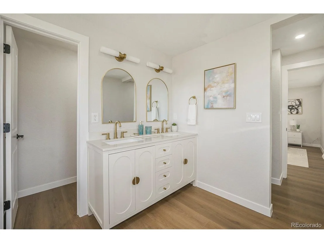 Photo of 8236 W 71st Pl