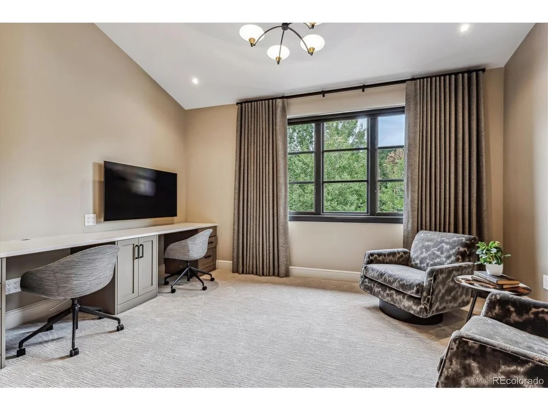 Photo of 33114 Upper Bear Creek Rd