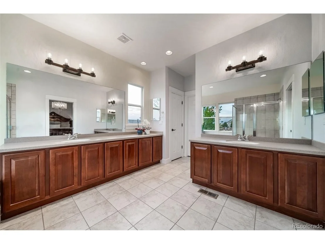 Photo of 5464 Killen Ave