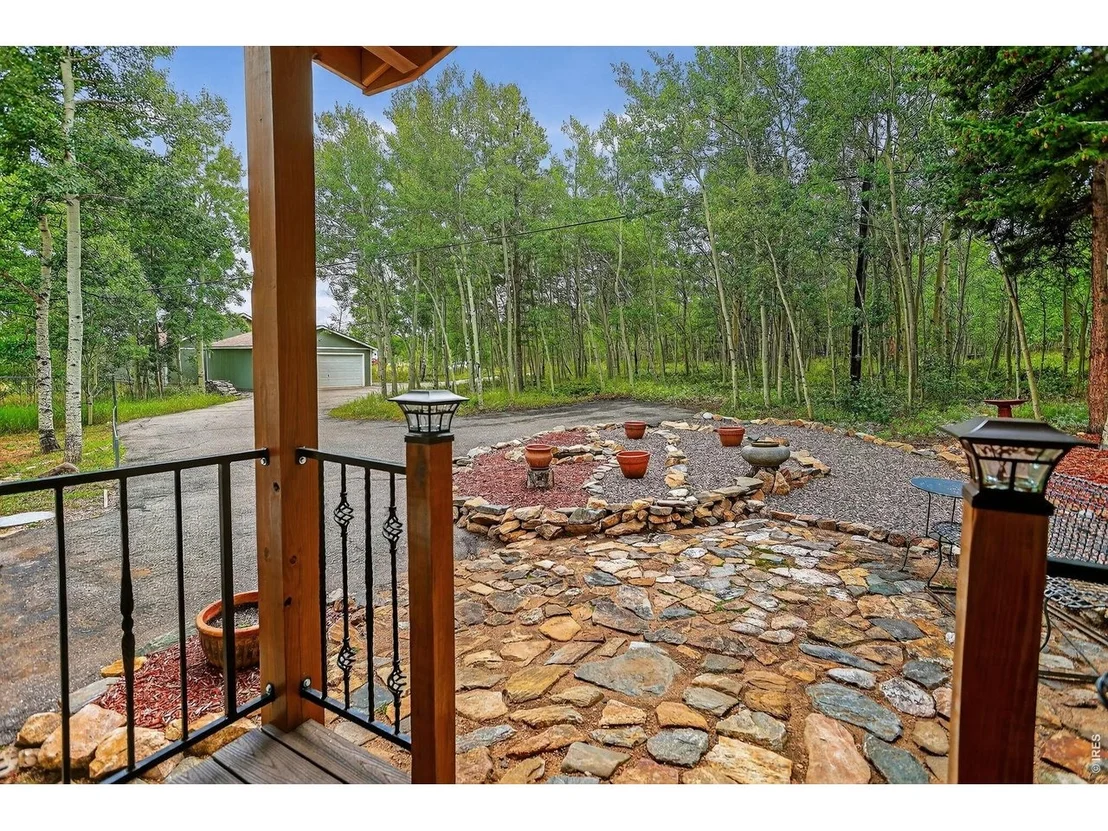 Photo of 233 Deer Cir