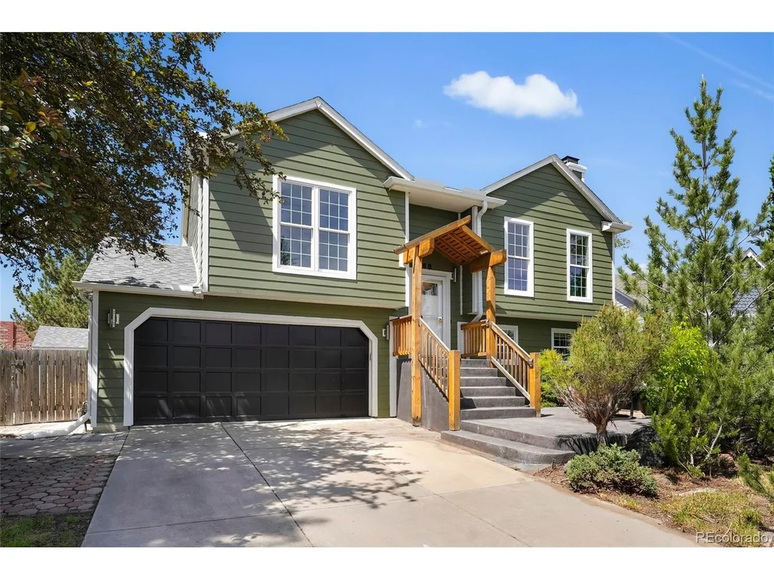 Photo of 768 Barberry Cir