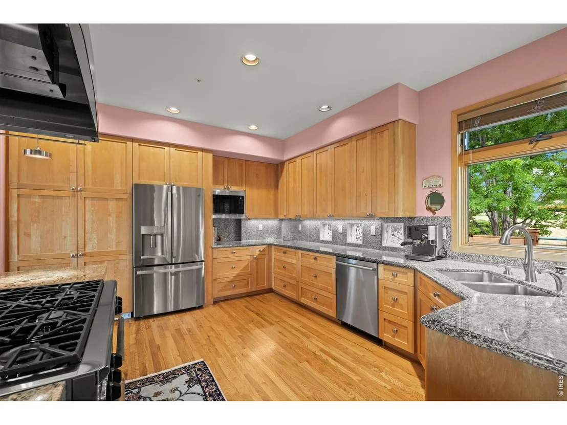 Photo of 7542 Crestview Dr