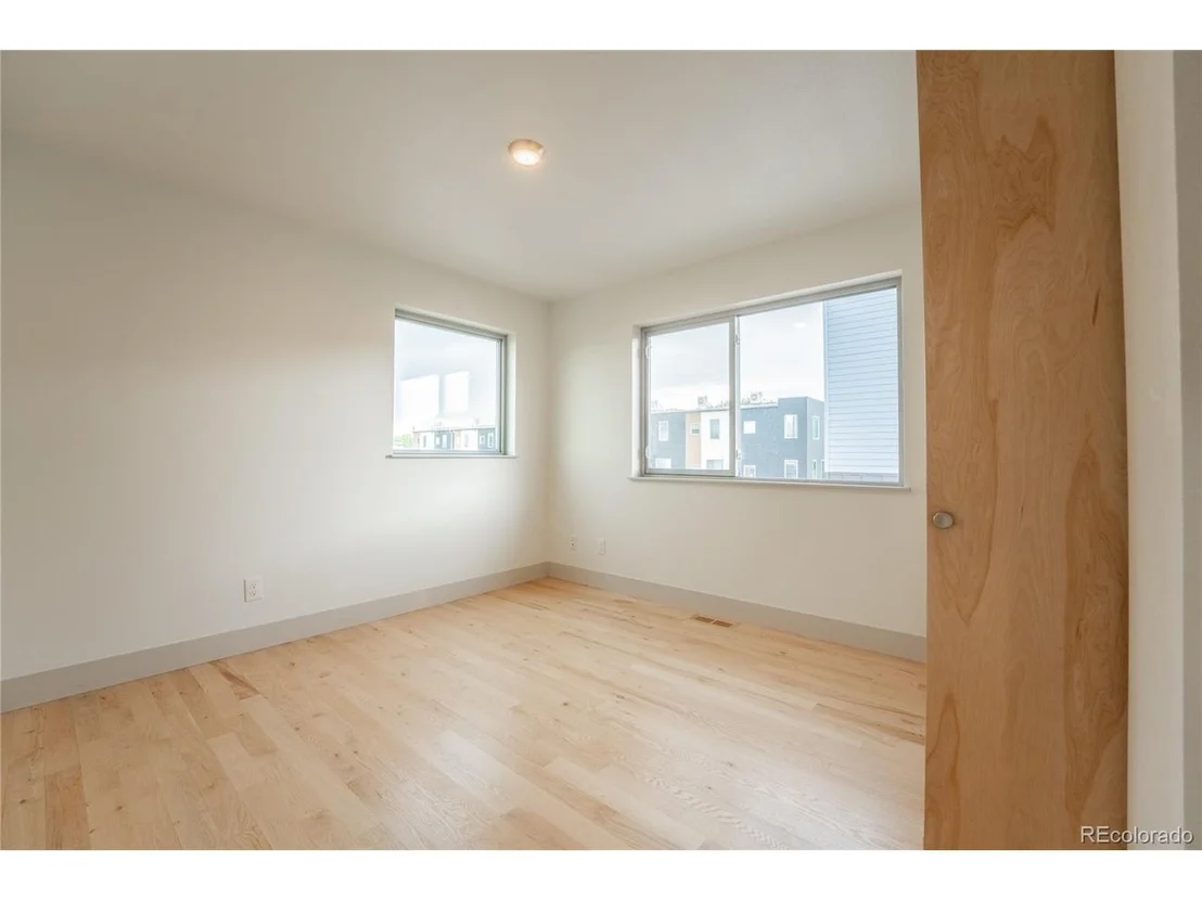 Photo of 6892 Juniper Ct