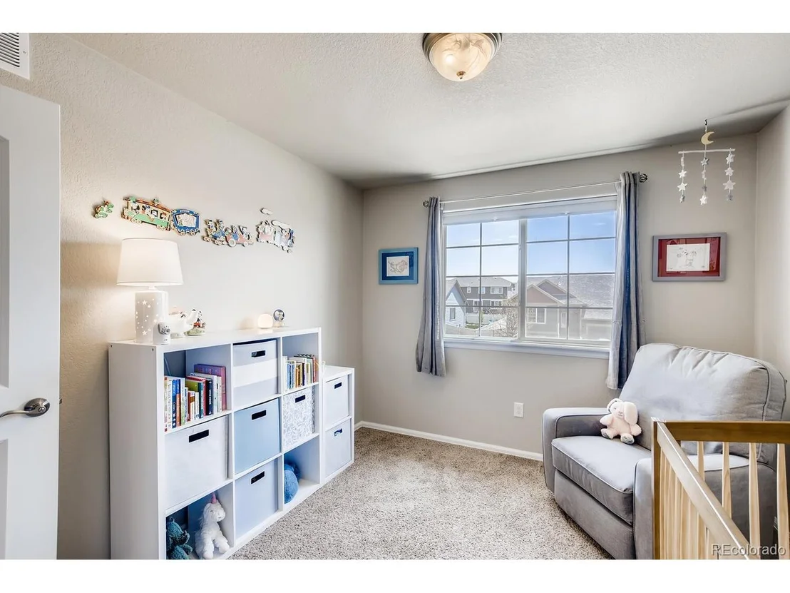 Photo of 5675 Vine Ave