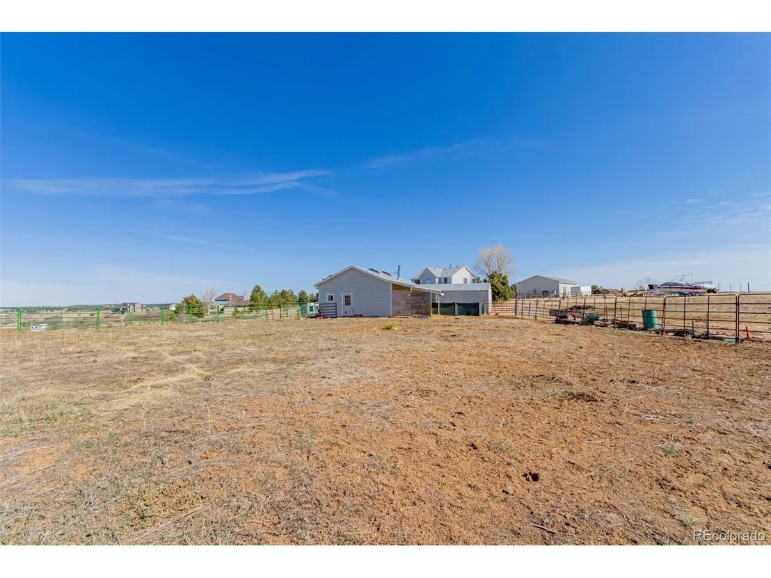 Photo of 2257 Deerpath Rd