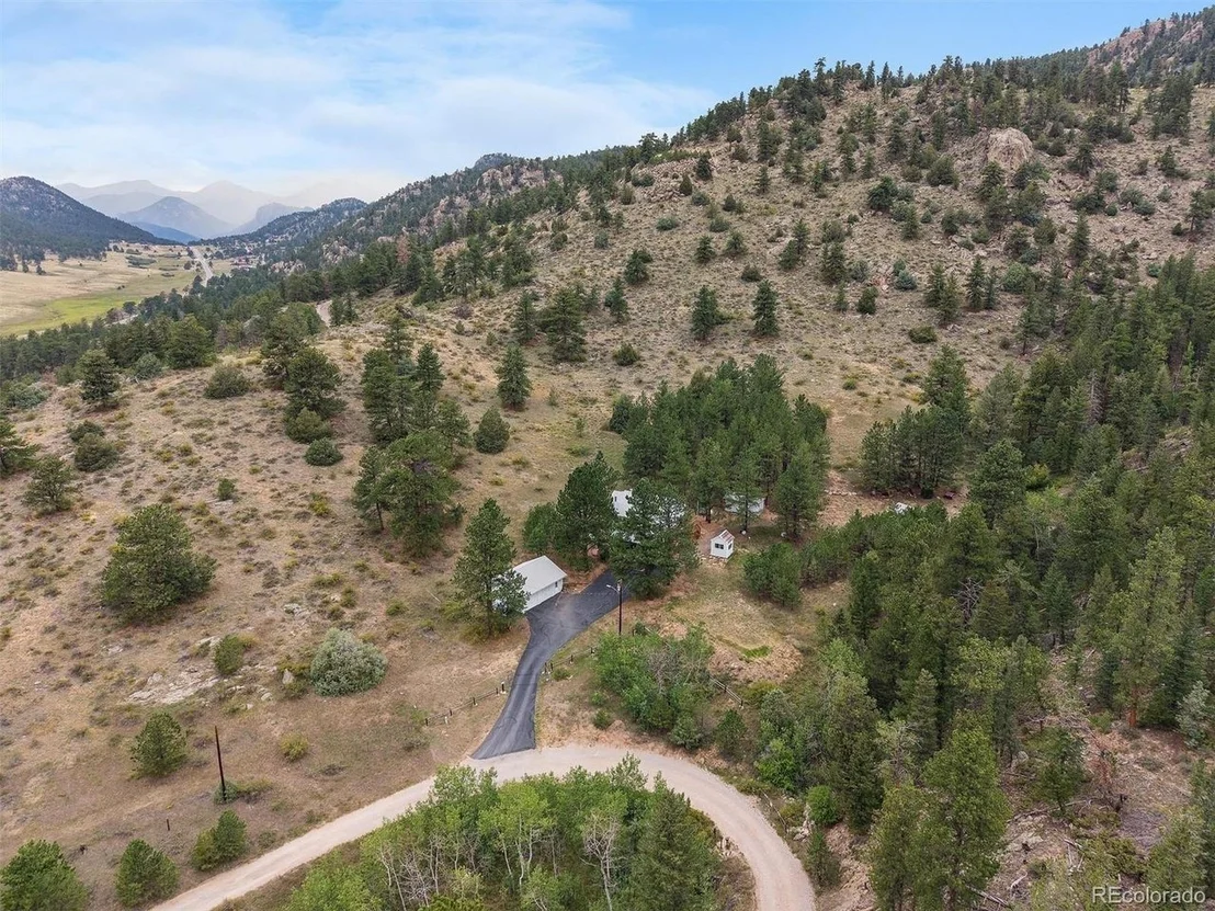 Photo of 225 Hell Canyon Rd