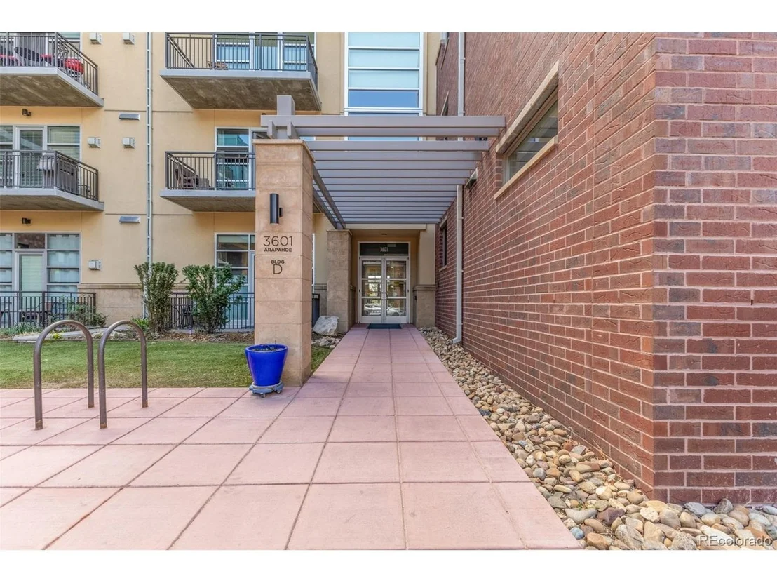 Photo of Unit D412 at 3601 Arapahoe Ave