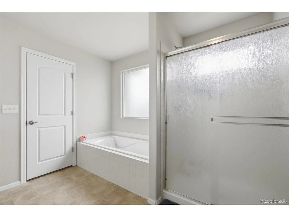 Photo of 627 Gore Range Dr