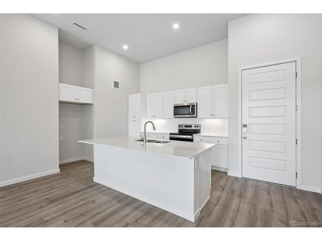 Photo of Unit 106 at 483 Interlocken Blvd