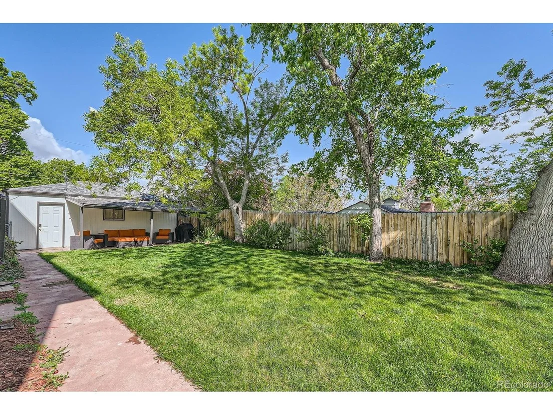 Photo of 5127 Lowell Blvd