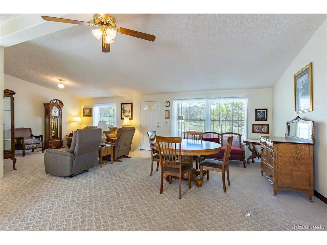 Photo of 246 Loop Dr