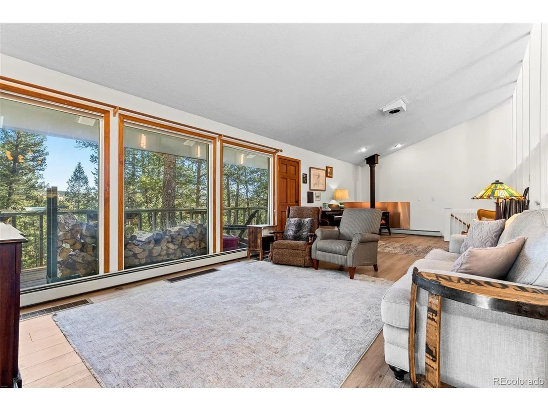 Photo of 20 Long Ridge Dr