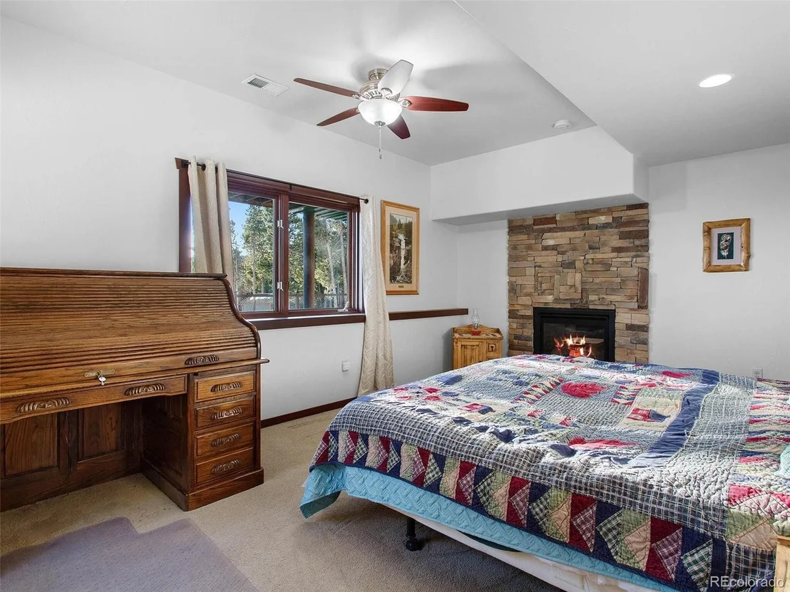 Photo of 98 Valley View Ln