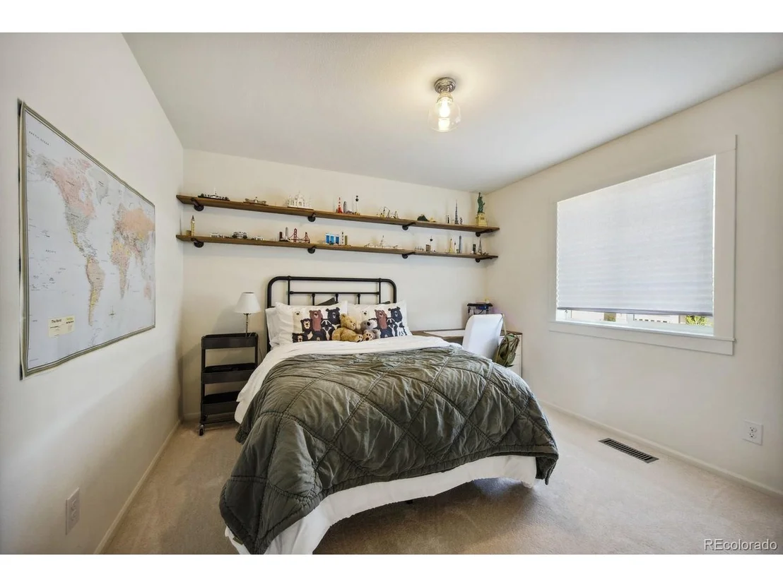 Photo of 9304 Dunraven Loop