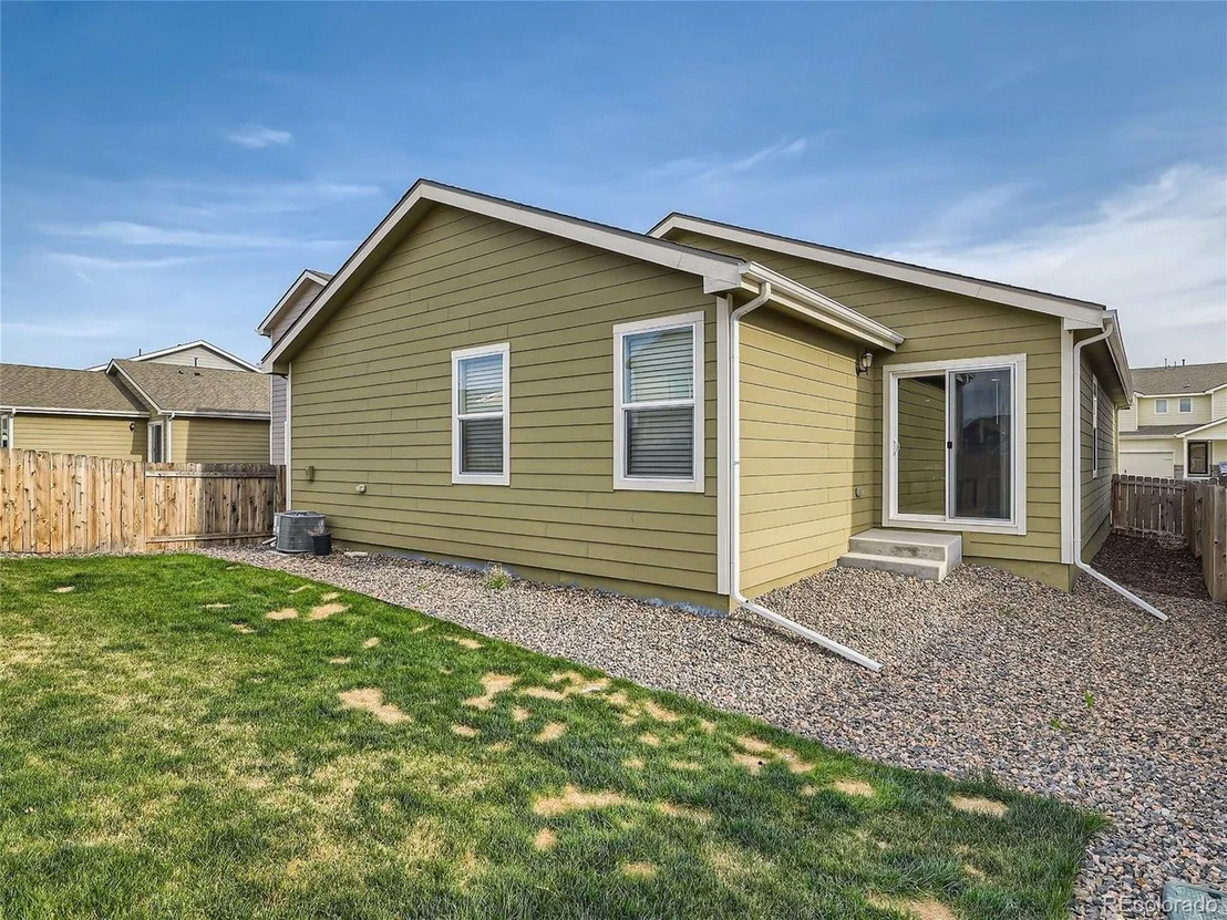 Photo of 47361 Lily Ave