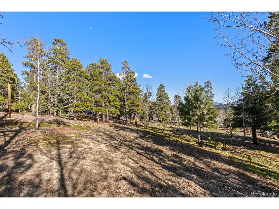 Photo of 381 Highlands Dr