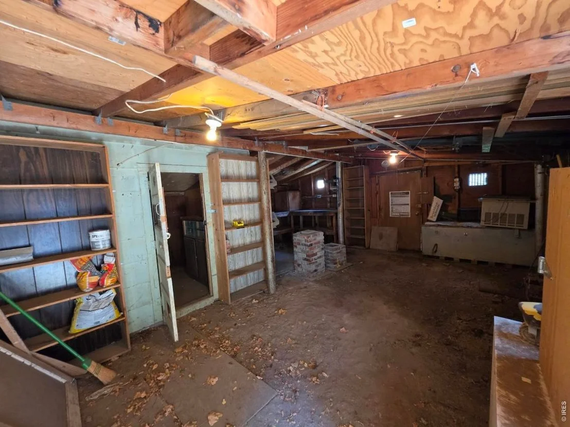 Photo of 310 N 8th Ave