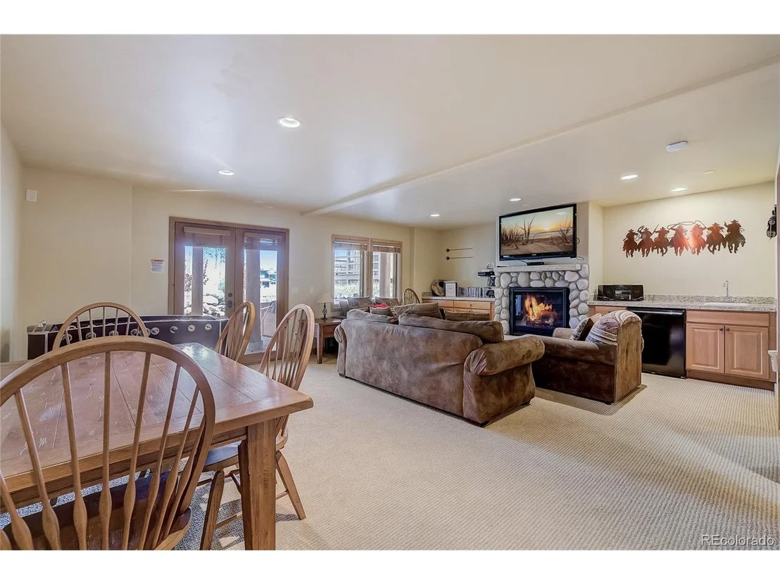 Photo of 406 Kestrel Ln