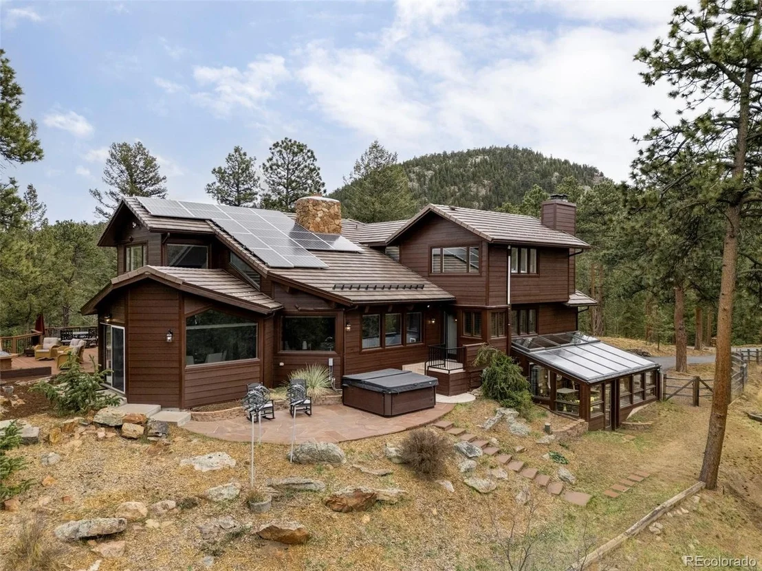 Photo of 261 Whiskey Jay Hill Rd