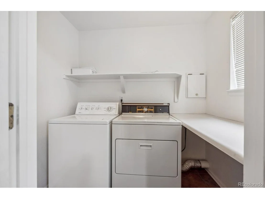 Photo of 1879 Foxfield Dr