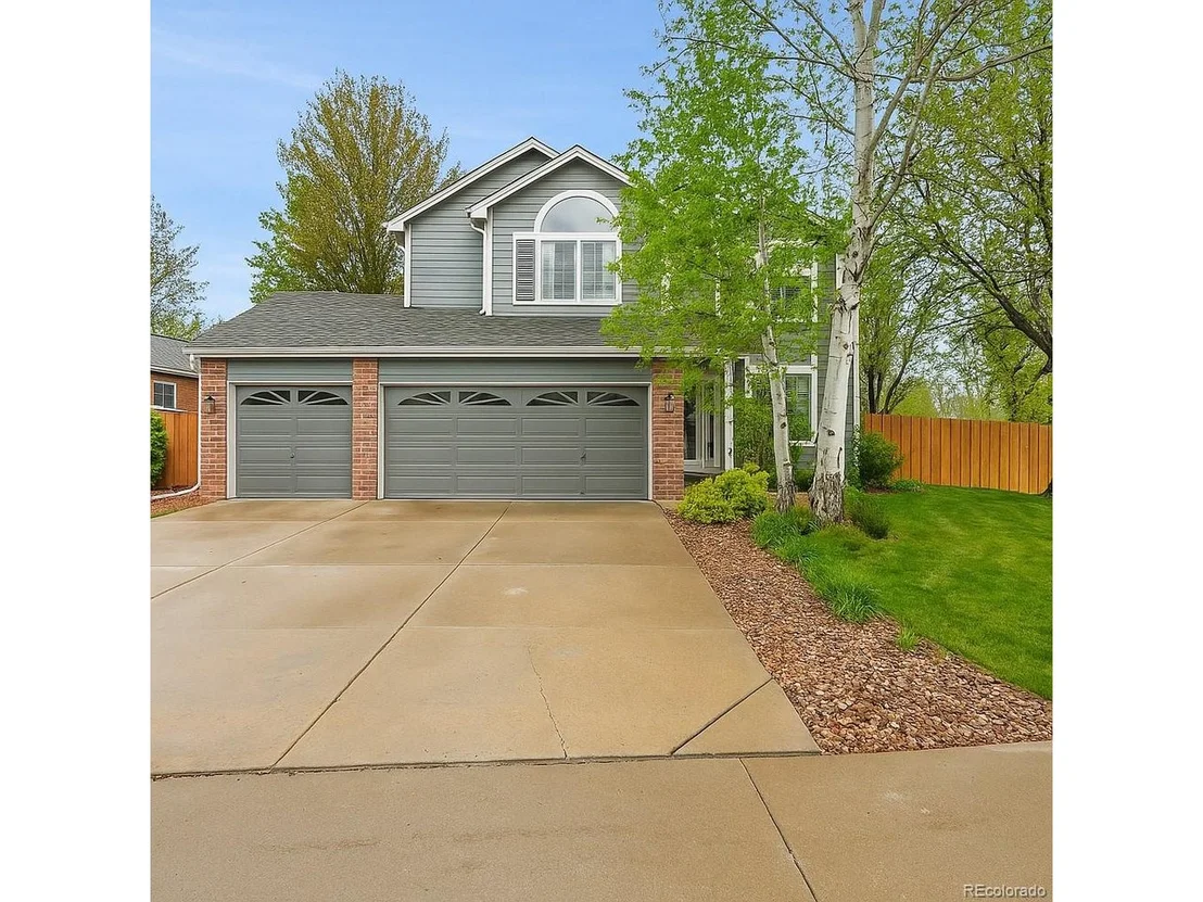 Photo of 1101 Ridgeview Cir