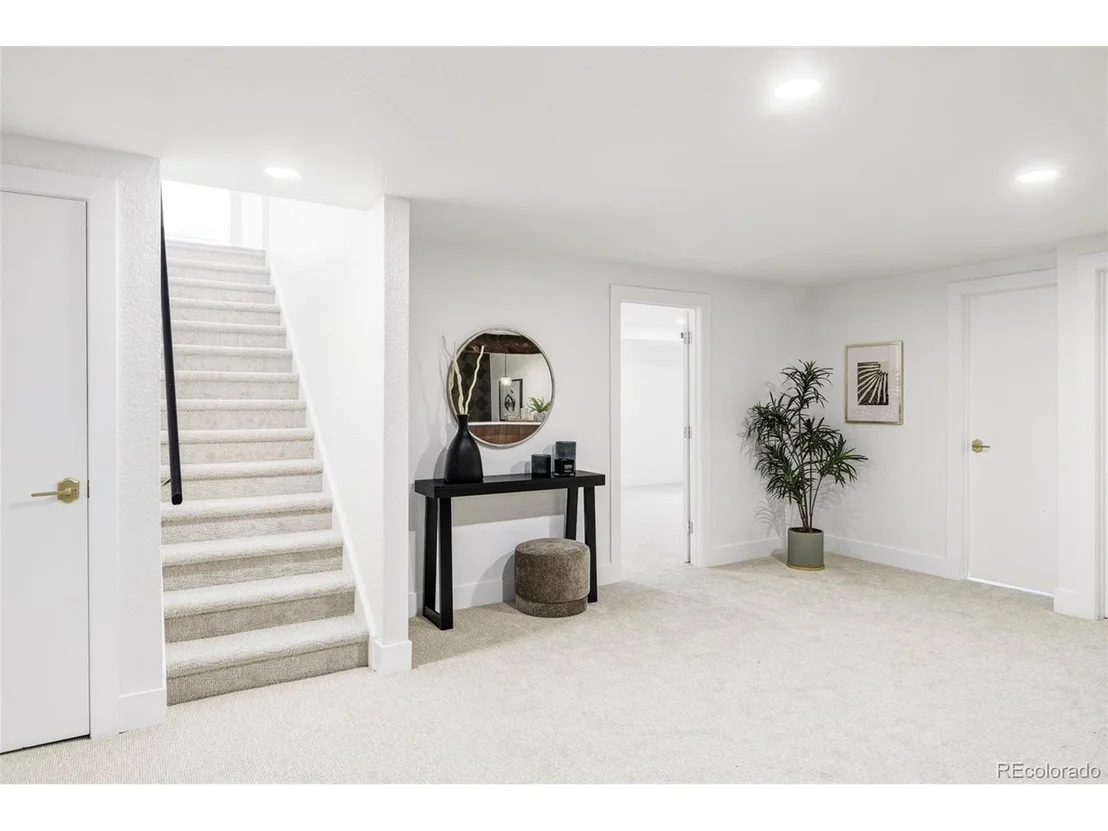Photo of 42 Princeton Cir
