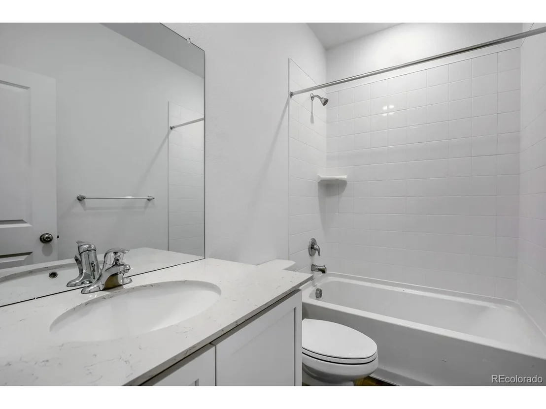 Photo of 1662 Drumming Dr