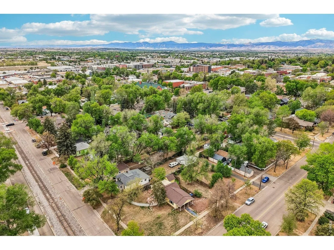 Photo of 205 5th Ave