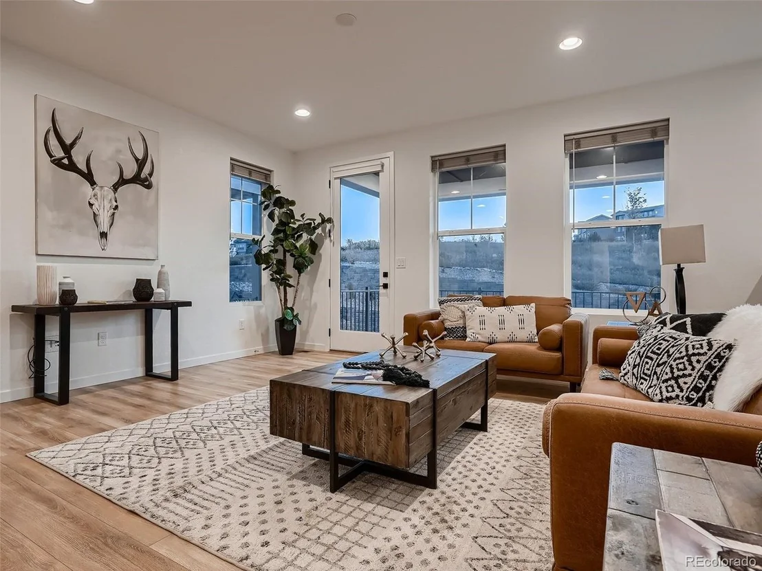Photo of 11025 Sunshimmer Cir
