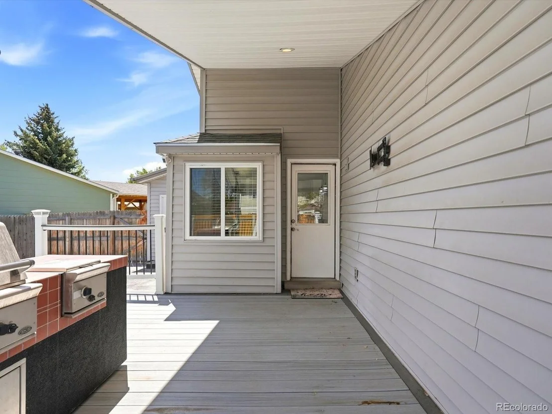 Photo of 6691 Deframe Ct