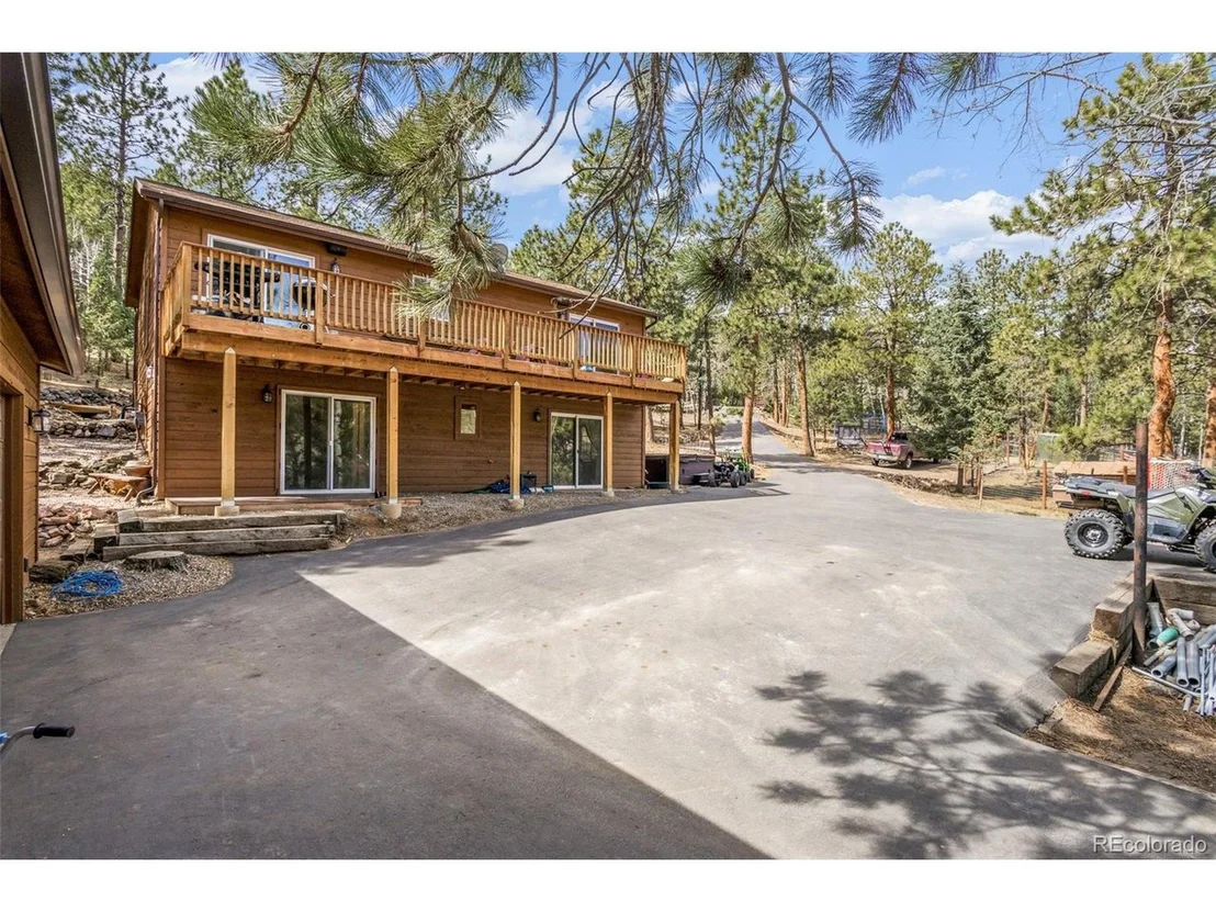 Photo of 1327 Bluebird Dr