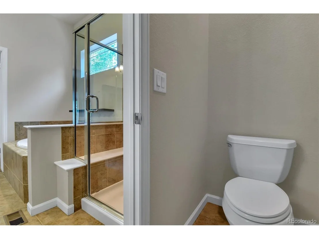 Photo of 4000 Centennial Dr