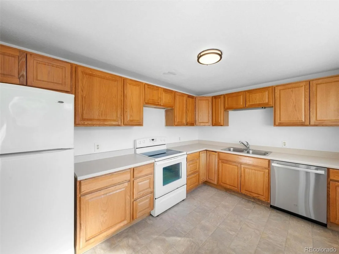 Photo of 727 Geneva St