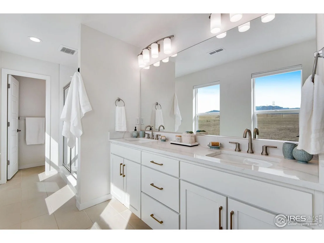 Photo of 153 Mohawk Cir