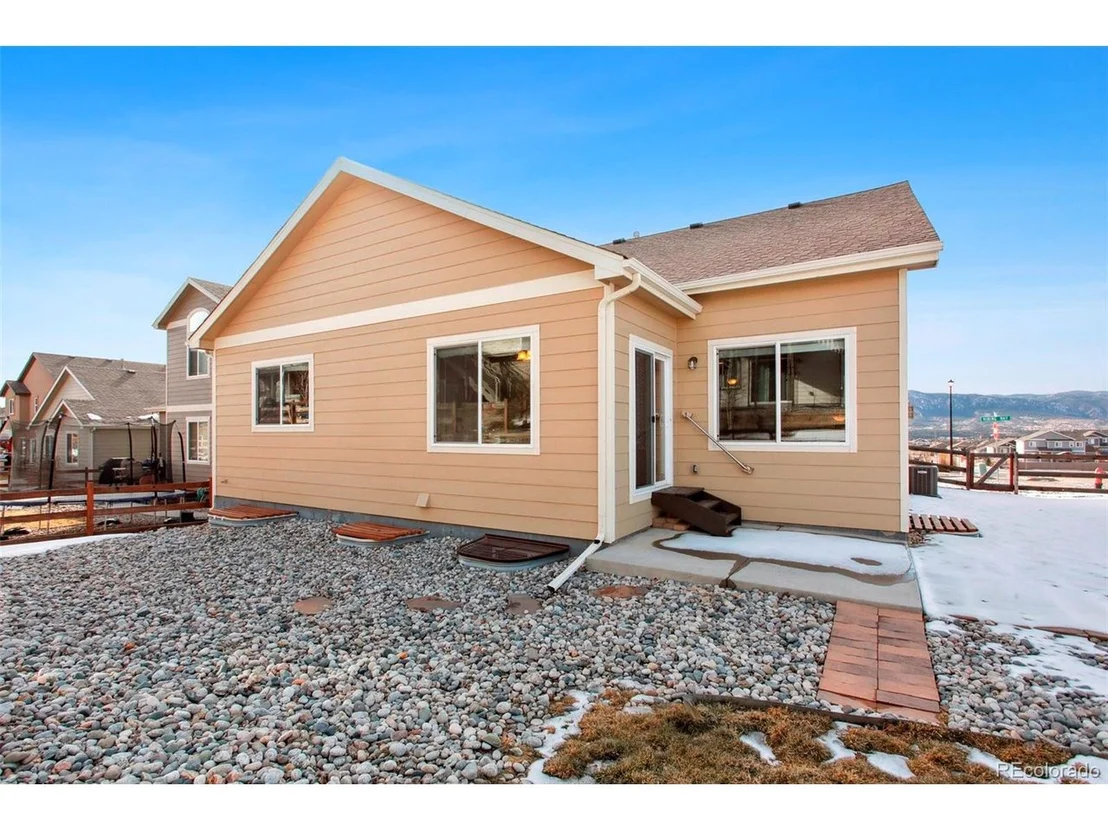 Photo of 17885 Mining Way
