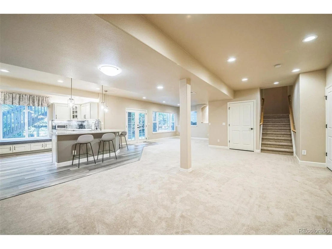 Photo of 1049 Timbercrest Dr