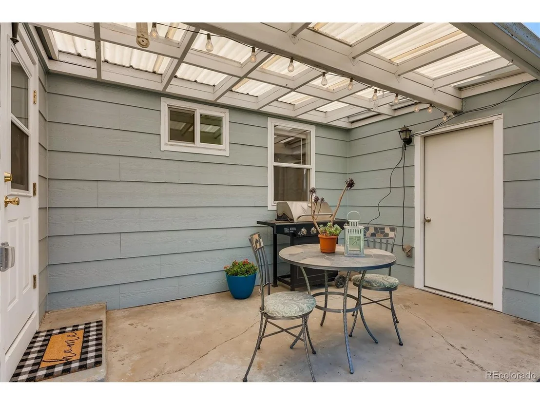 Photo of 6980 Reno Dr