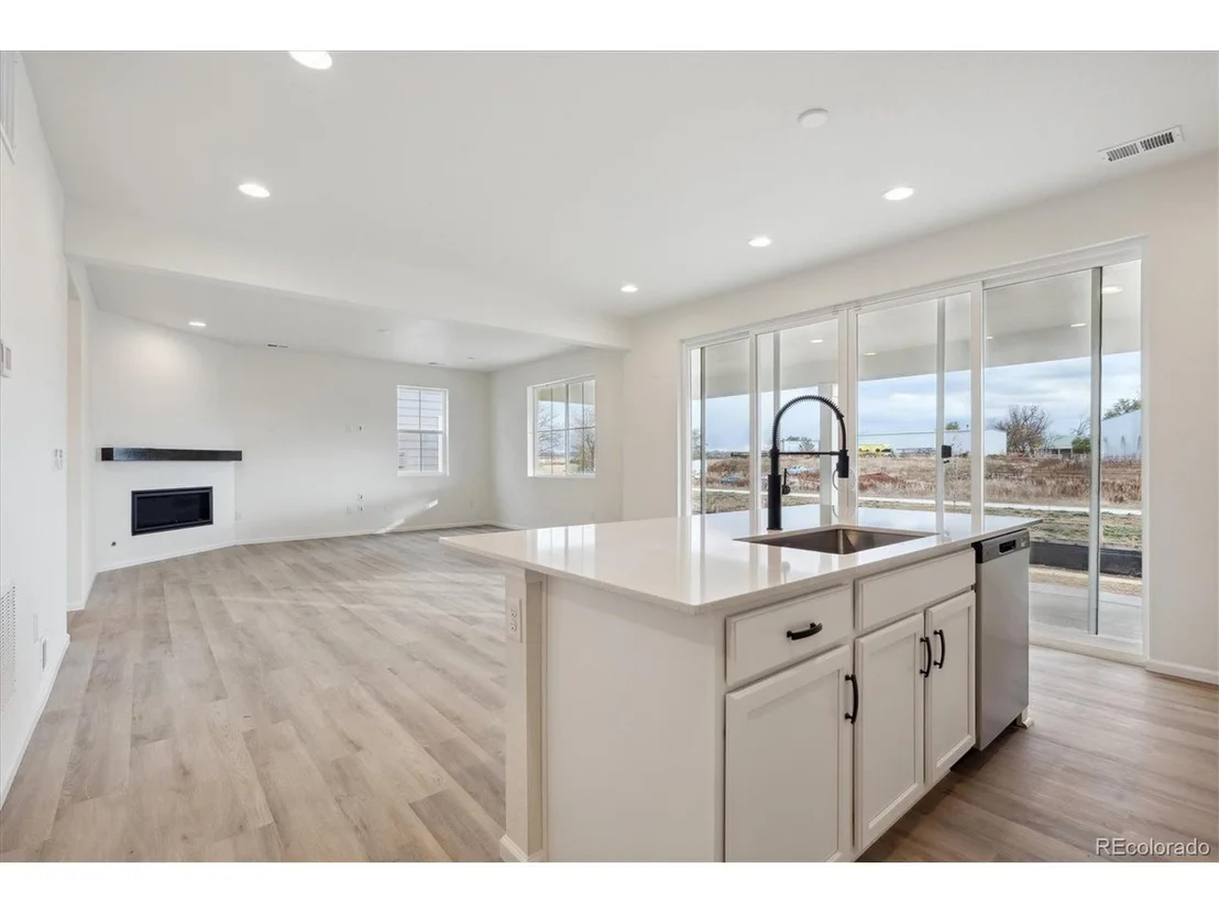 Photo of 1140 Joseph Pl