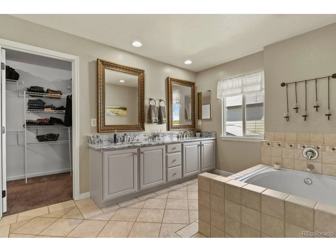 Photo of 21018 Saddleback Cir